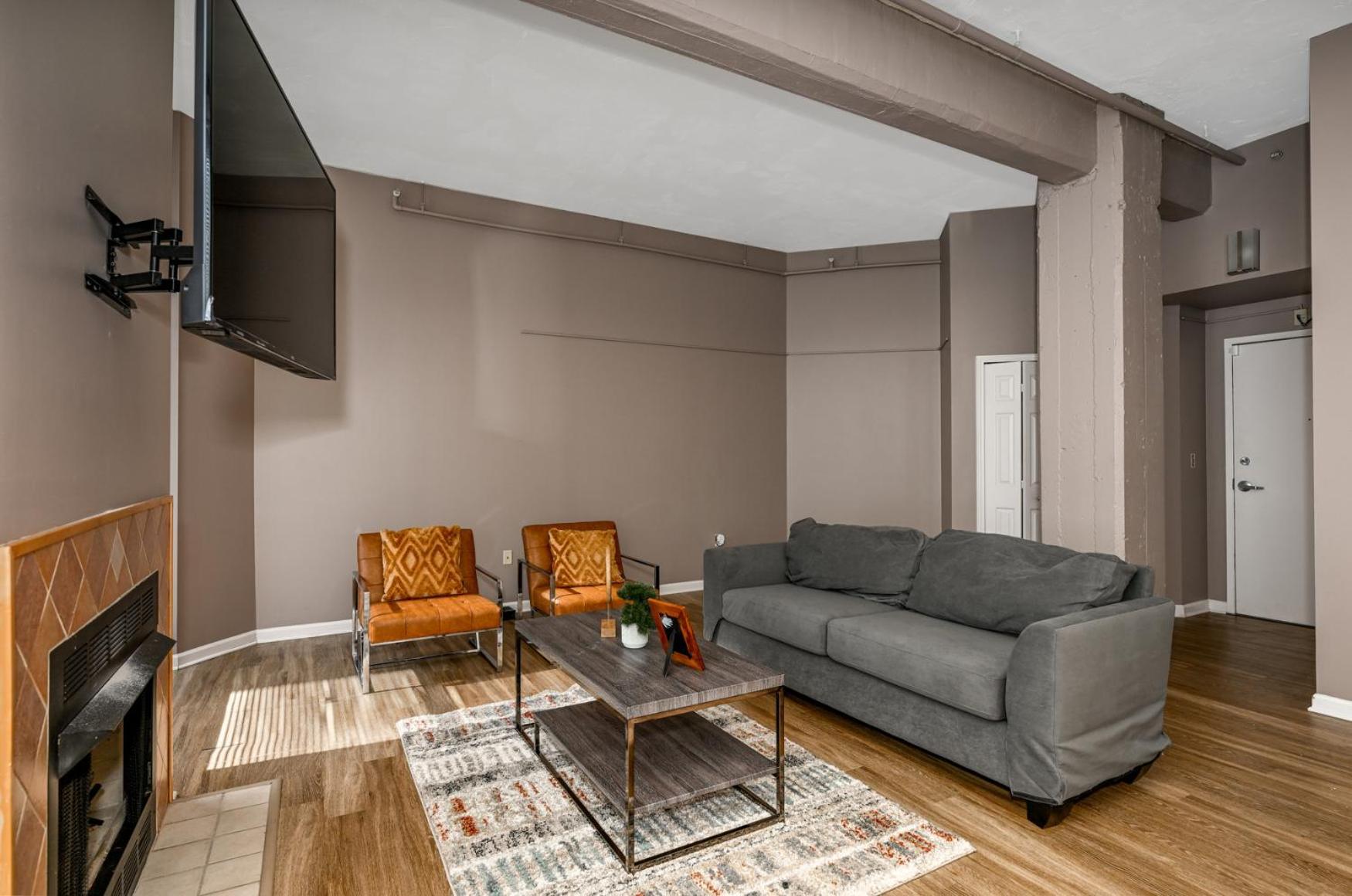 2 Bath Prkg+Gym+Sauna Perk Plaza +30 Day Cleveland Exterior photo